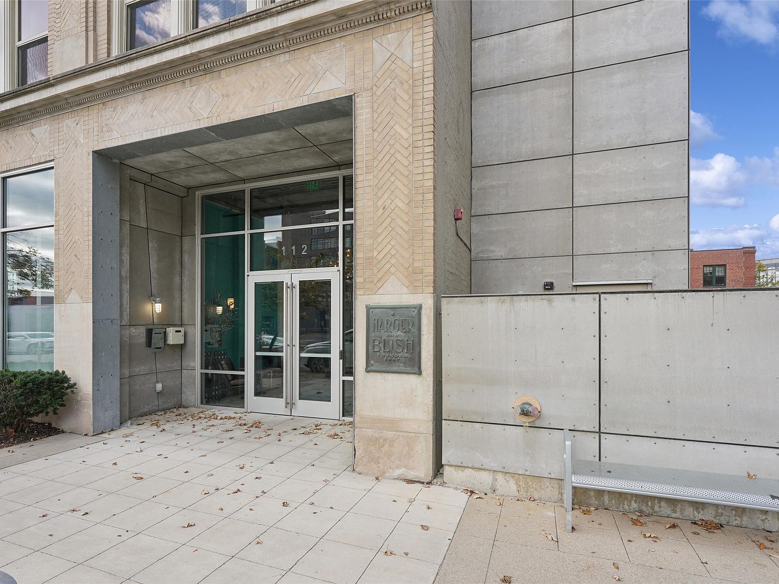 112 11th St APT 503 Des Moines, IA 50309 - Thumbnail 2