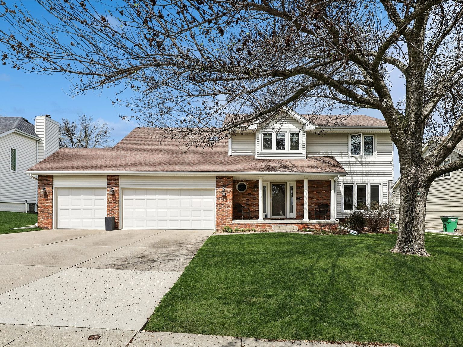 9913 Alpine Dr Urbandale, IA 50322  | Single Family