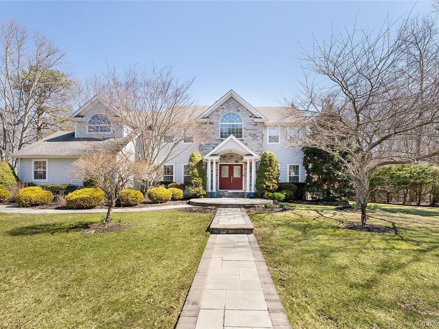 7 Framingham Ln Shoreham, NY 11786  | Single Family