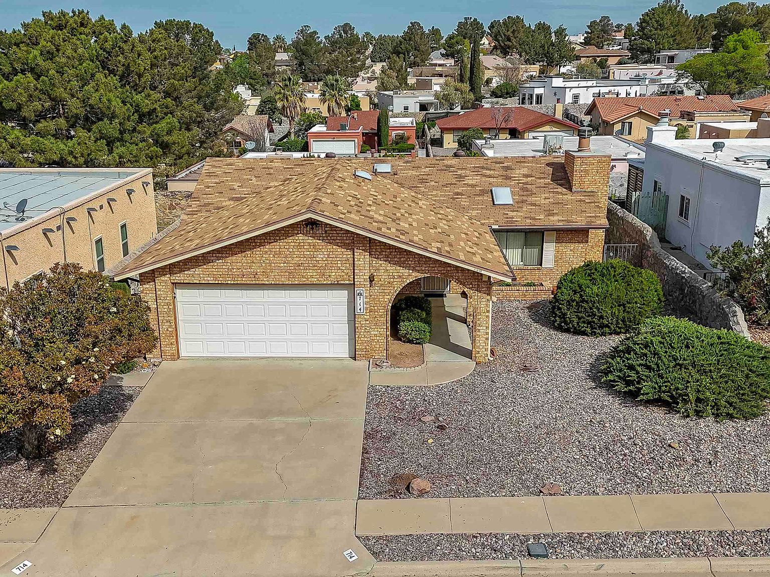 714 Homestead Cir Las Cruces, NM 88011 - Thumbnail 2