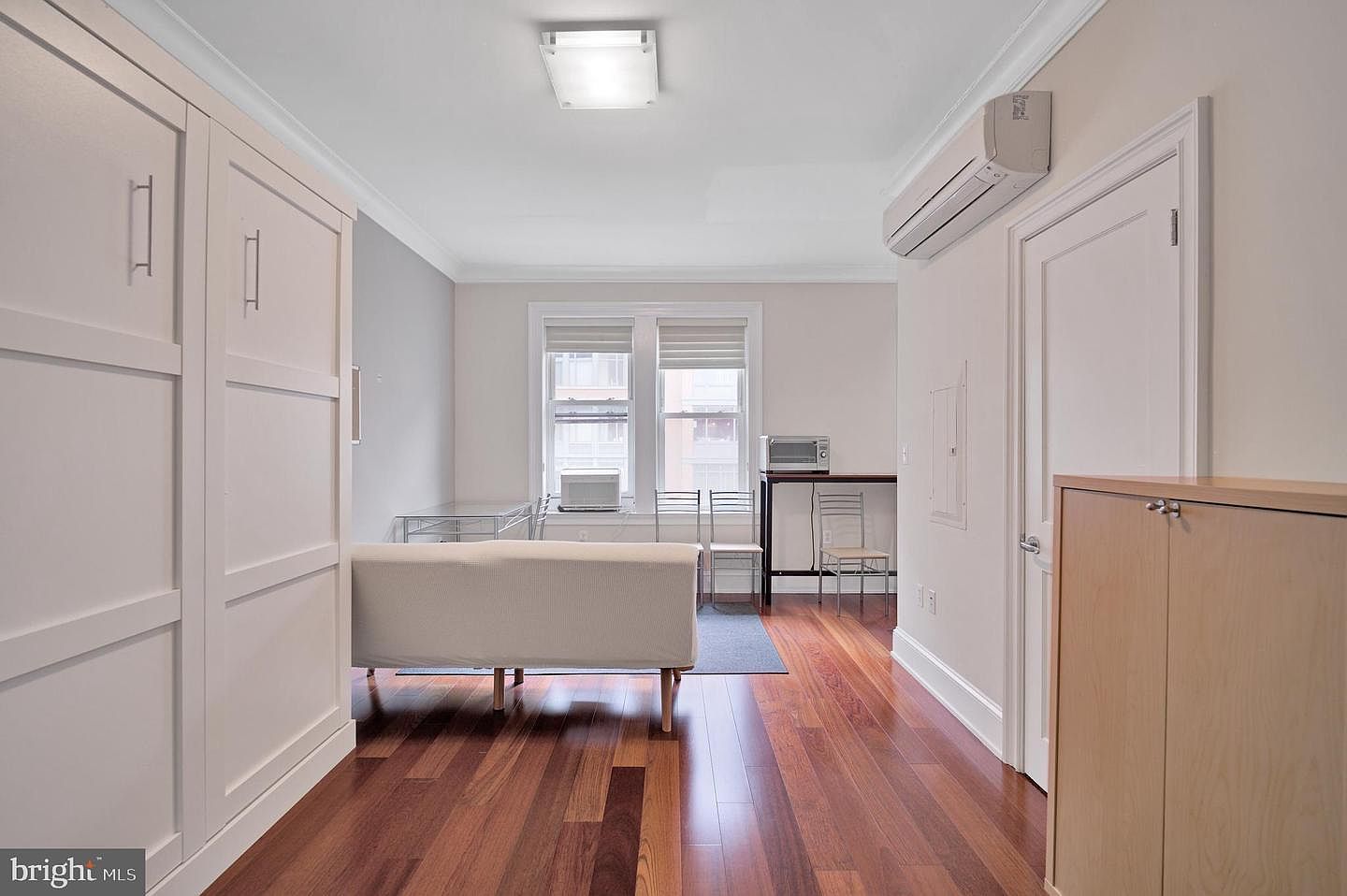 1121 24th St NW APT 310 Washington, DC 20037, 20037