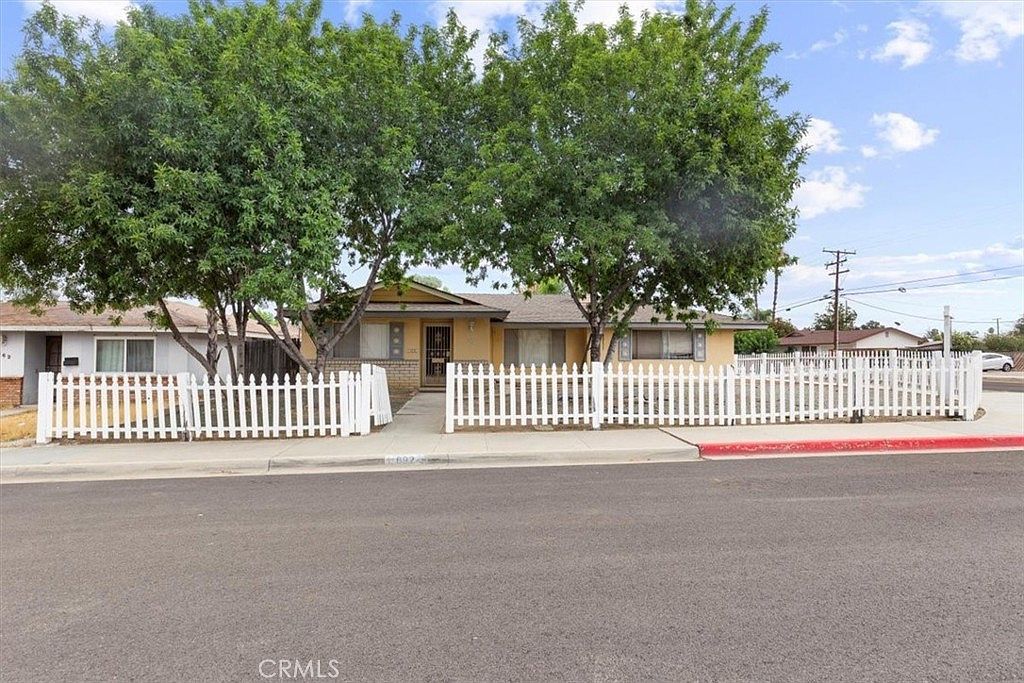 892 Margaret Ave Hemet, CA 92543 - Thumbnail 2