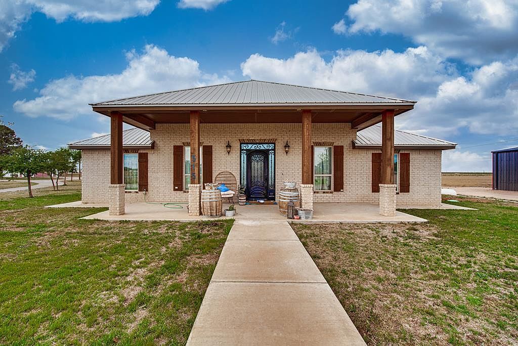 515 NE 2000th Andrews, TX 79714  | Single Family