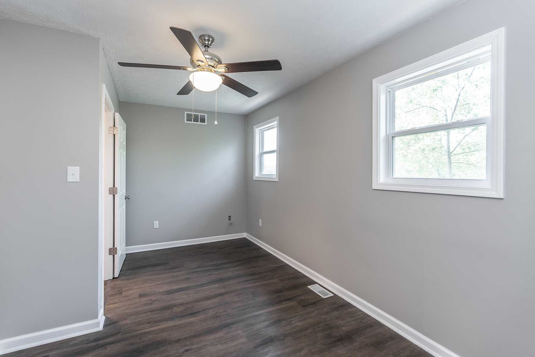 55 Clearview Dr, Irvine, KY, USA, 40336 - Thumbnail 3