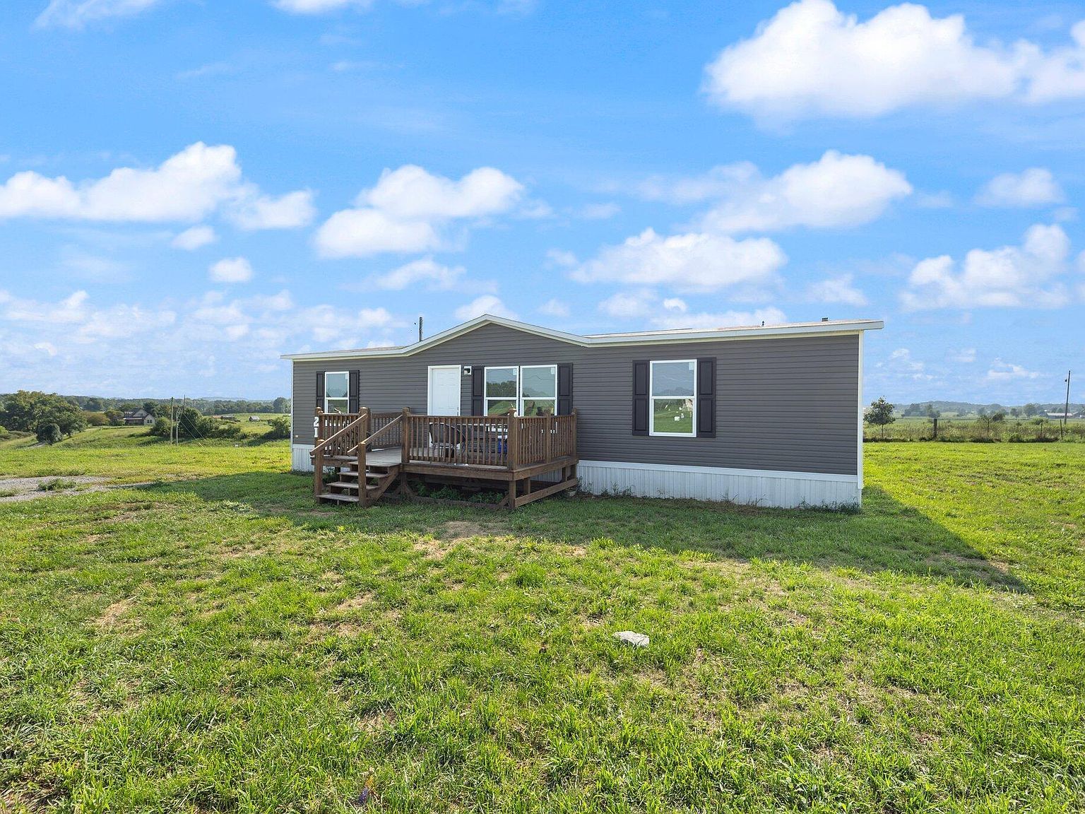 21 Squirrel Path East Bernstadt, KY 40729 - Thumbnail 2