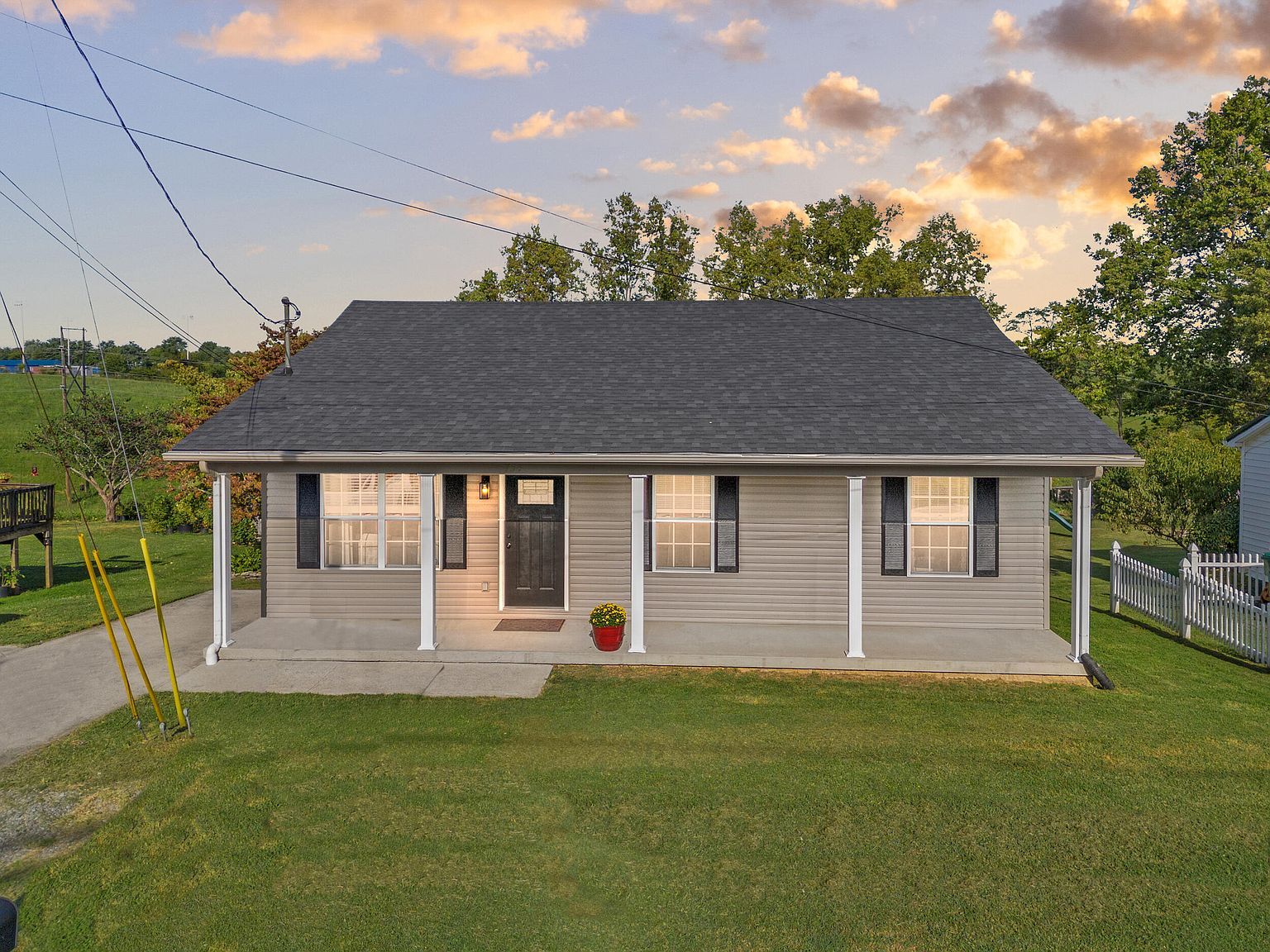 734 N 3rd St Richmond, KY 40475 - Thumbnail 2