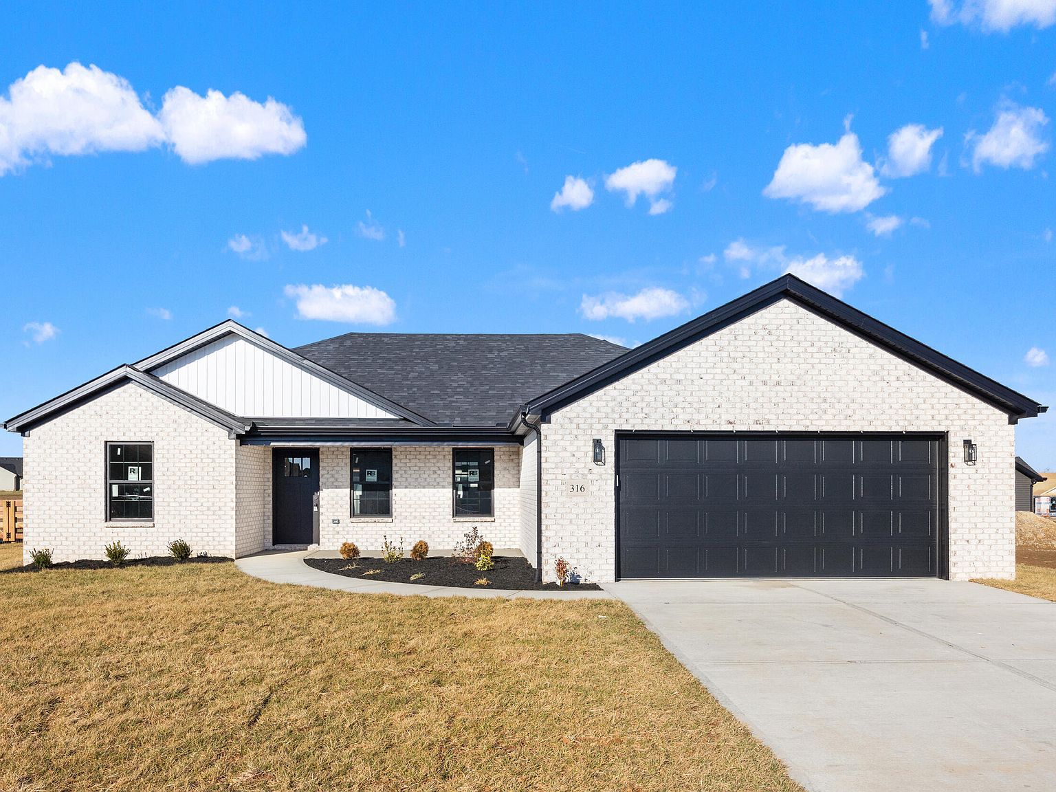 316 Mohegan Trl Richmond, KY 40475 - Thumbnail 2