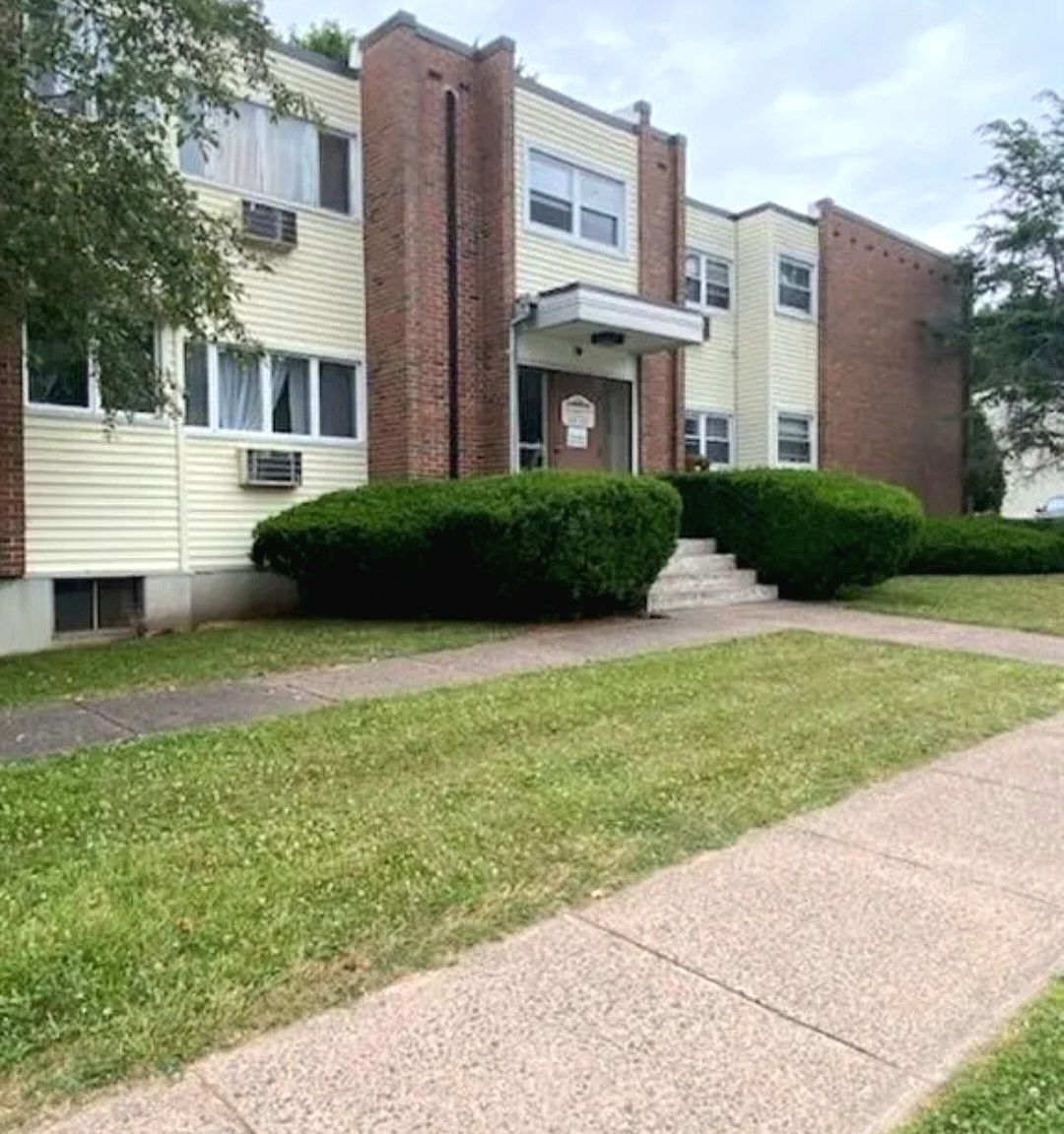 20 Thompson Rd APT A Manchester, CT 06040, 6040