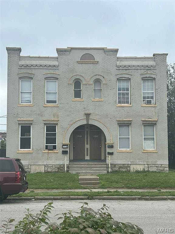 2013 Grand Ave #A-b Granite City, IL 62040 | Multi Family