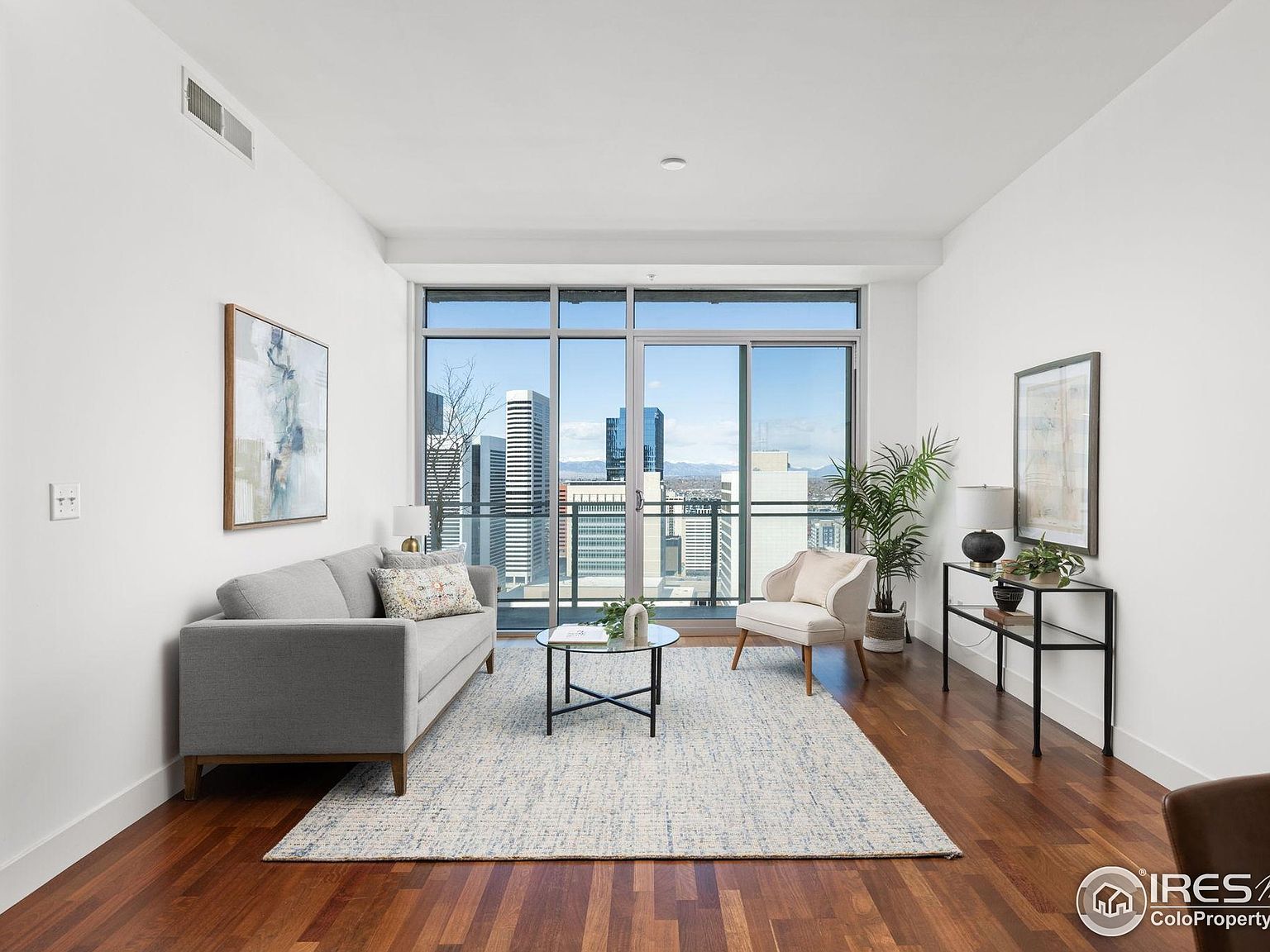 2001 Lincoln St Unit 2113 Denver, CO 80202 - Thumbnail 2