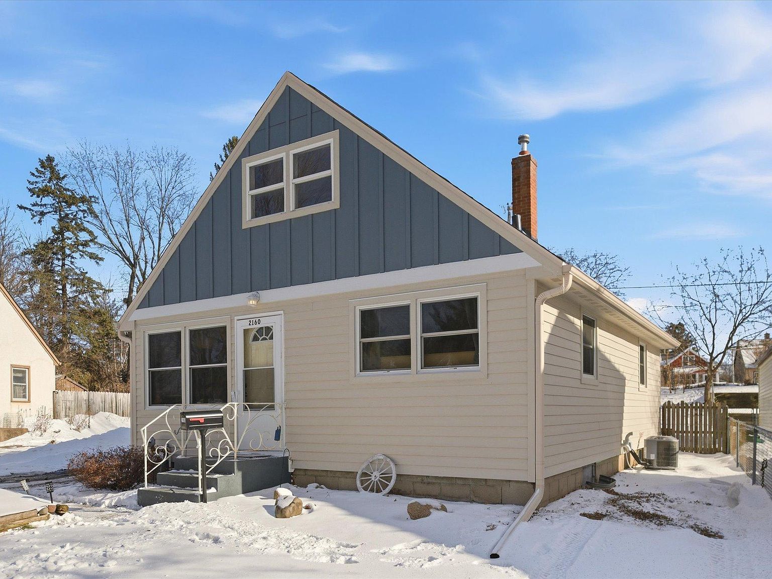 2160 Nokomis Ave Saint Paul, MN 55119 - Thumbnail 2