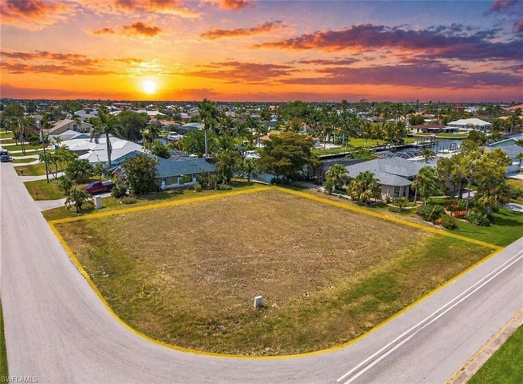 2014 Everest Pkwy Cape Coral, FL 33904, 33904