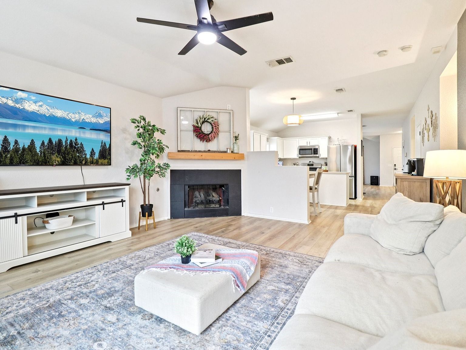 8400 Minturn Dr Fort Worth, TX 76131 - Thumbnail 2