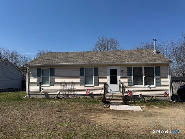 39 Courtney Ln Killingly, CT 06241  | Single Family