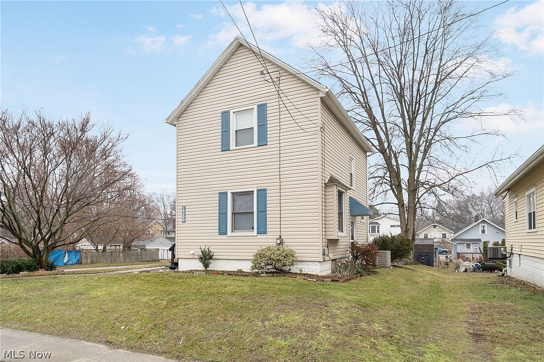 1288 Nestor Ave Akron, OH 44314 - Thumbnail 2