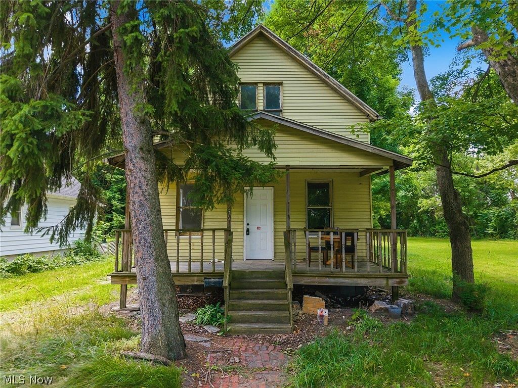 146 Albert St NE Warren, OH 44483, 44483