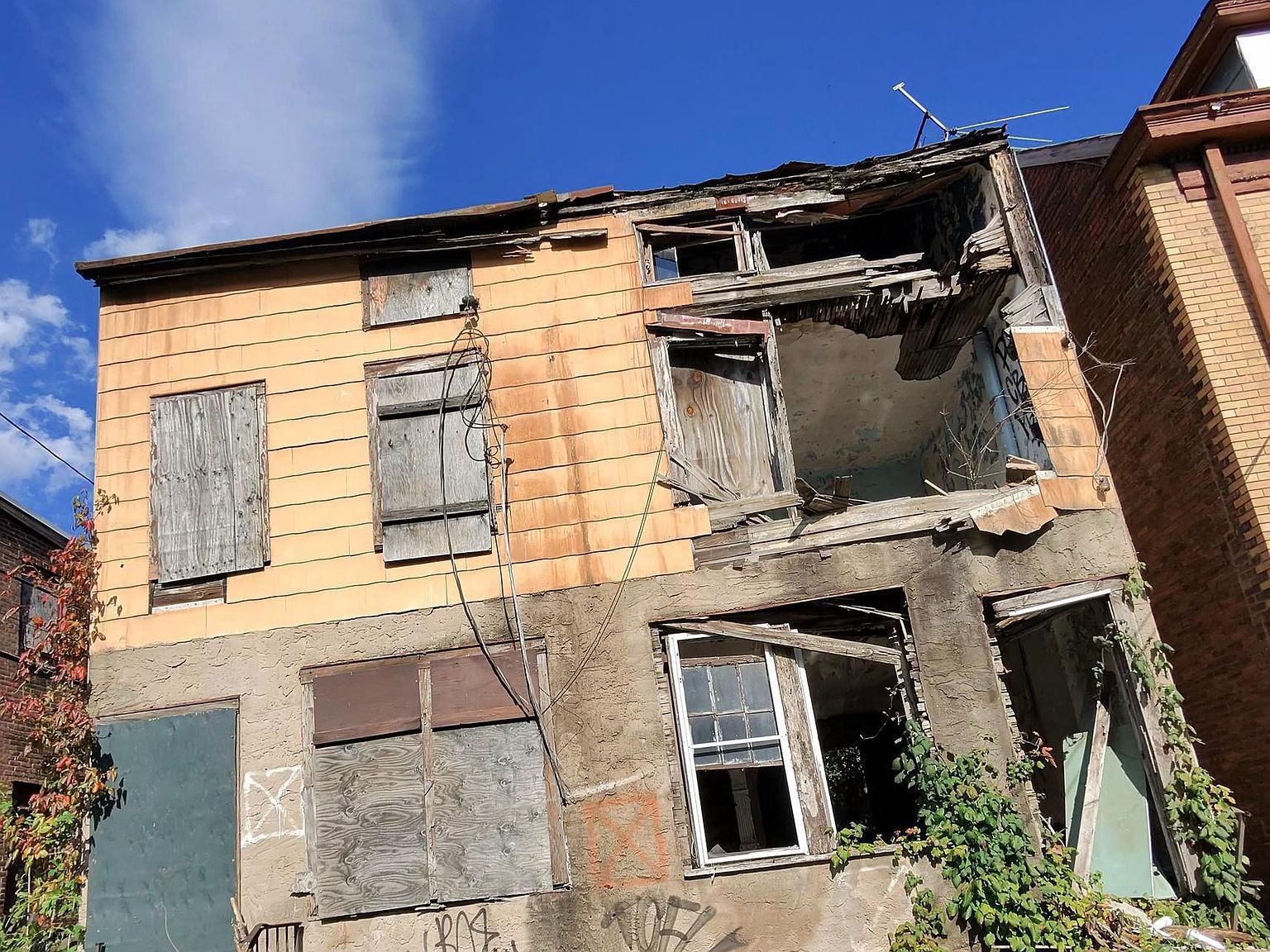 18 Meade St Trenton, NJ 08638  | Single Family