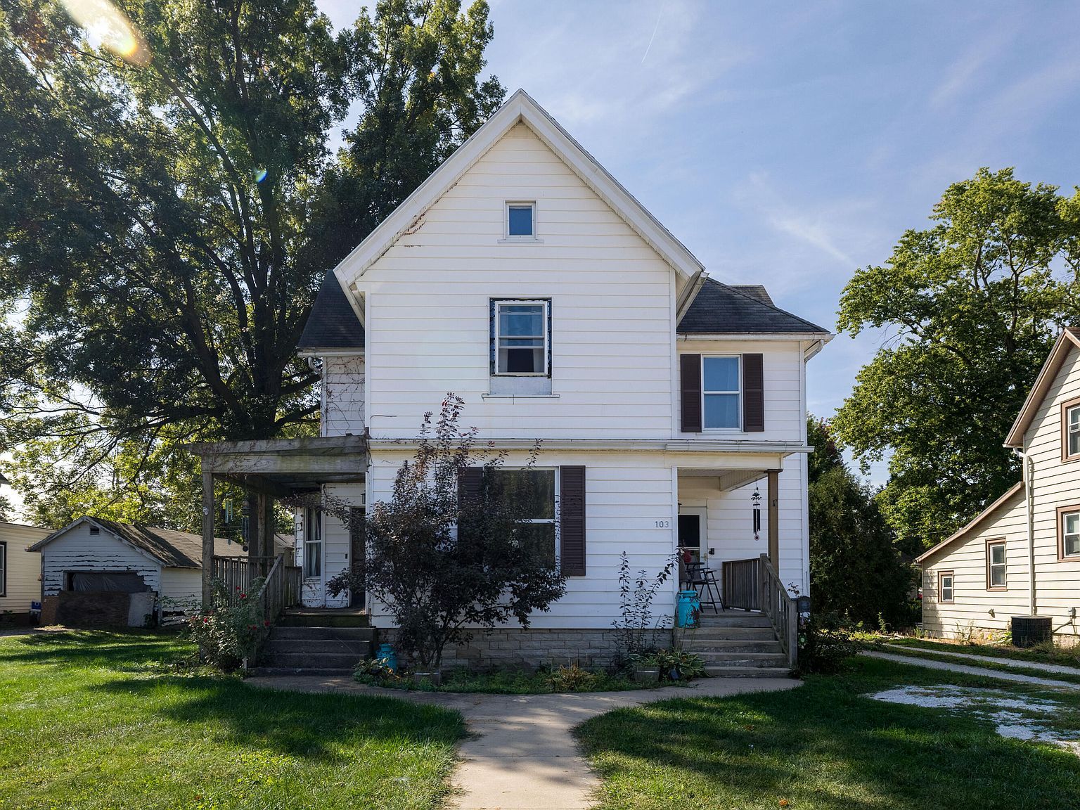 103 E Washington St Kentland, IN 47951 - Thumbnail 2