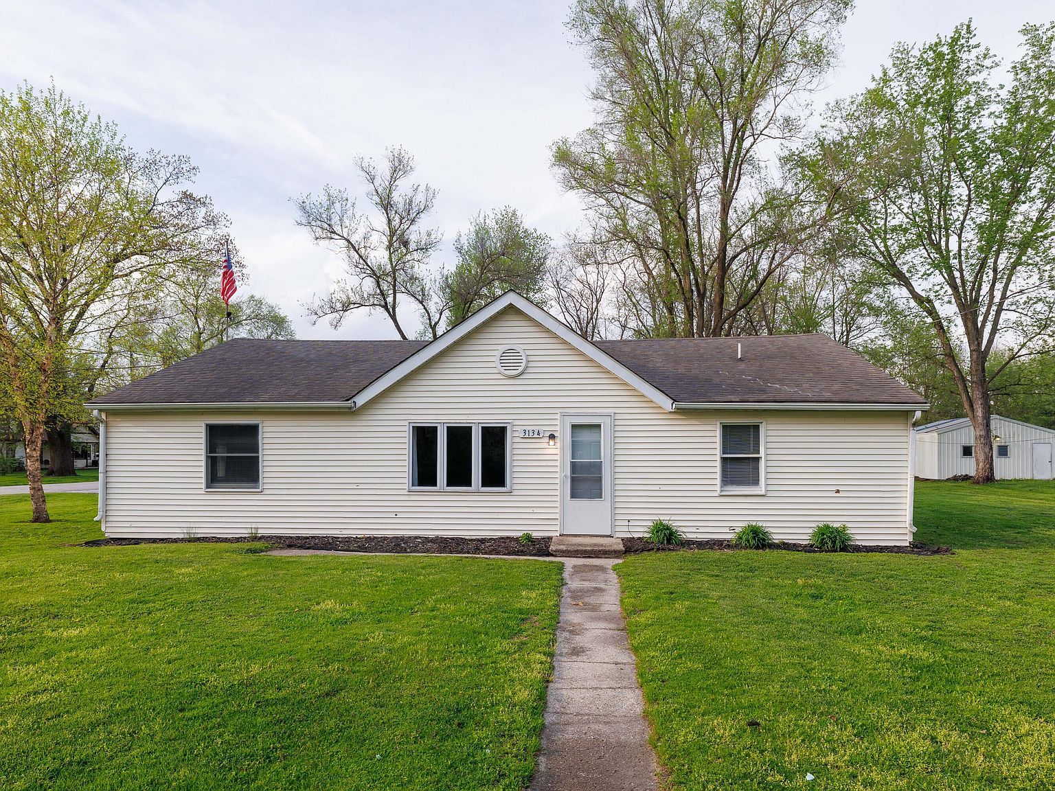 3134 W 936 N Lake Village, IN 46349  | Single Family