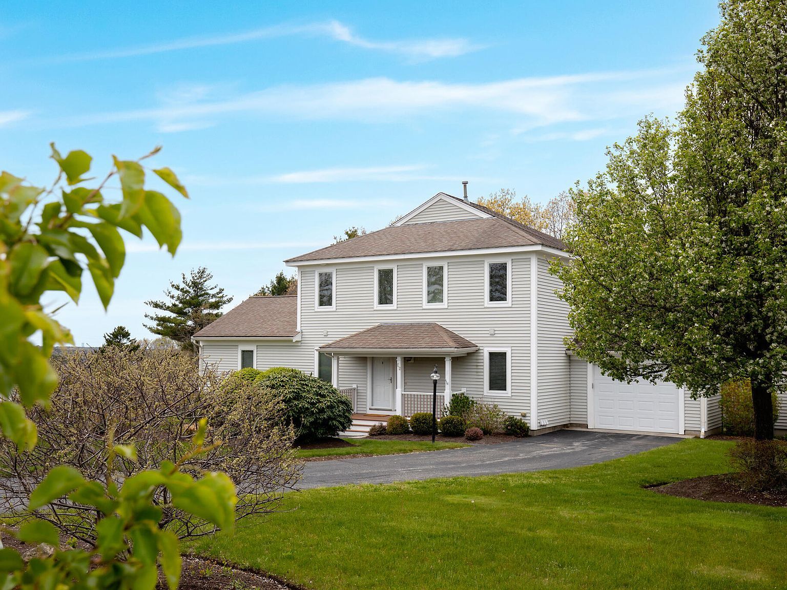 2 Beach Plum Ln #U-e Buzzards Bay, MA 02532, 2532