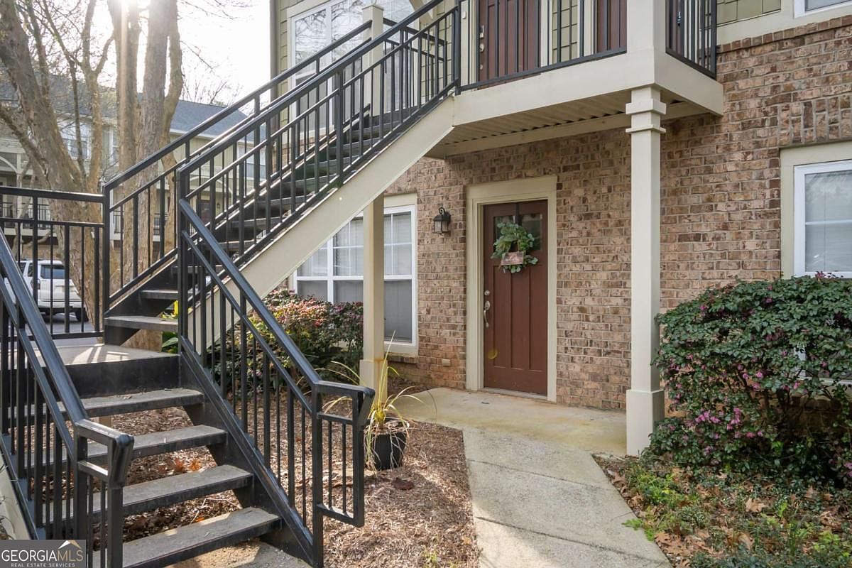660 Barnett Shoals Rd APT 410 Athens, GA 30605  | Condominium