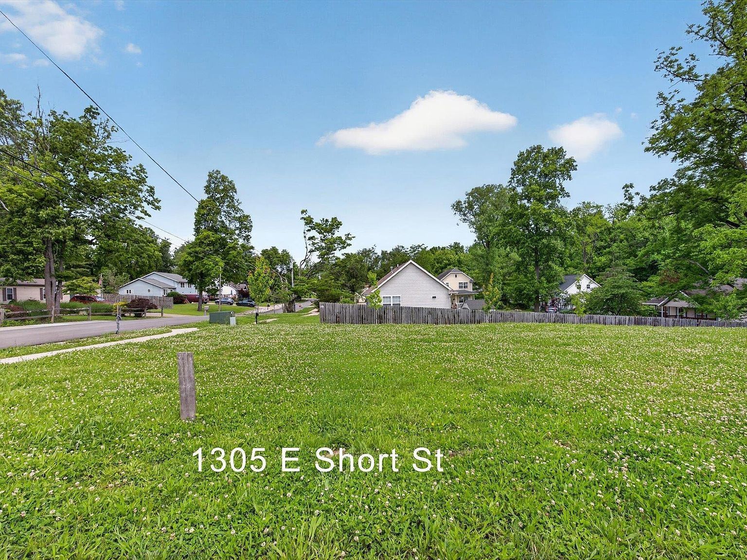 1305 E Short St Bloomington, IN 47401, 47401