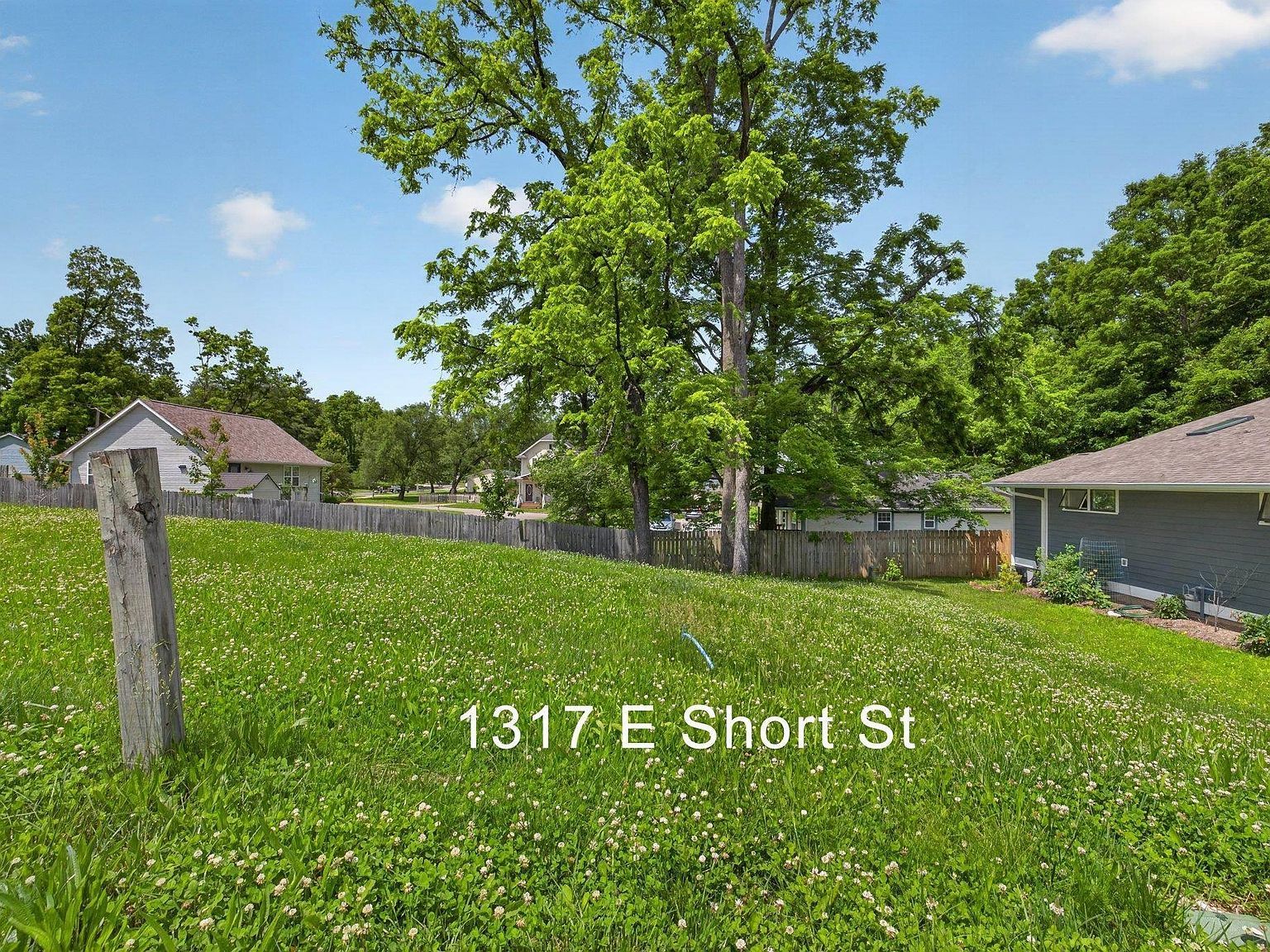 1317 E Short St Bloomington, IN 47401, 47401
