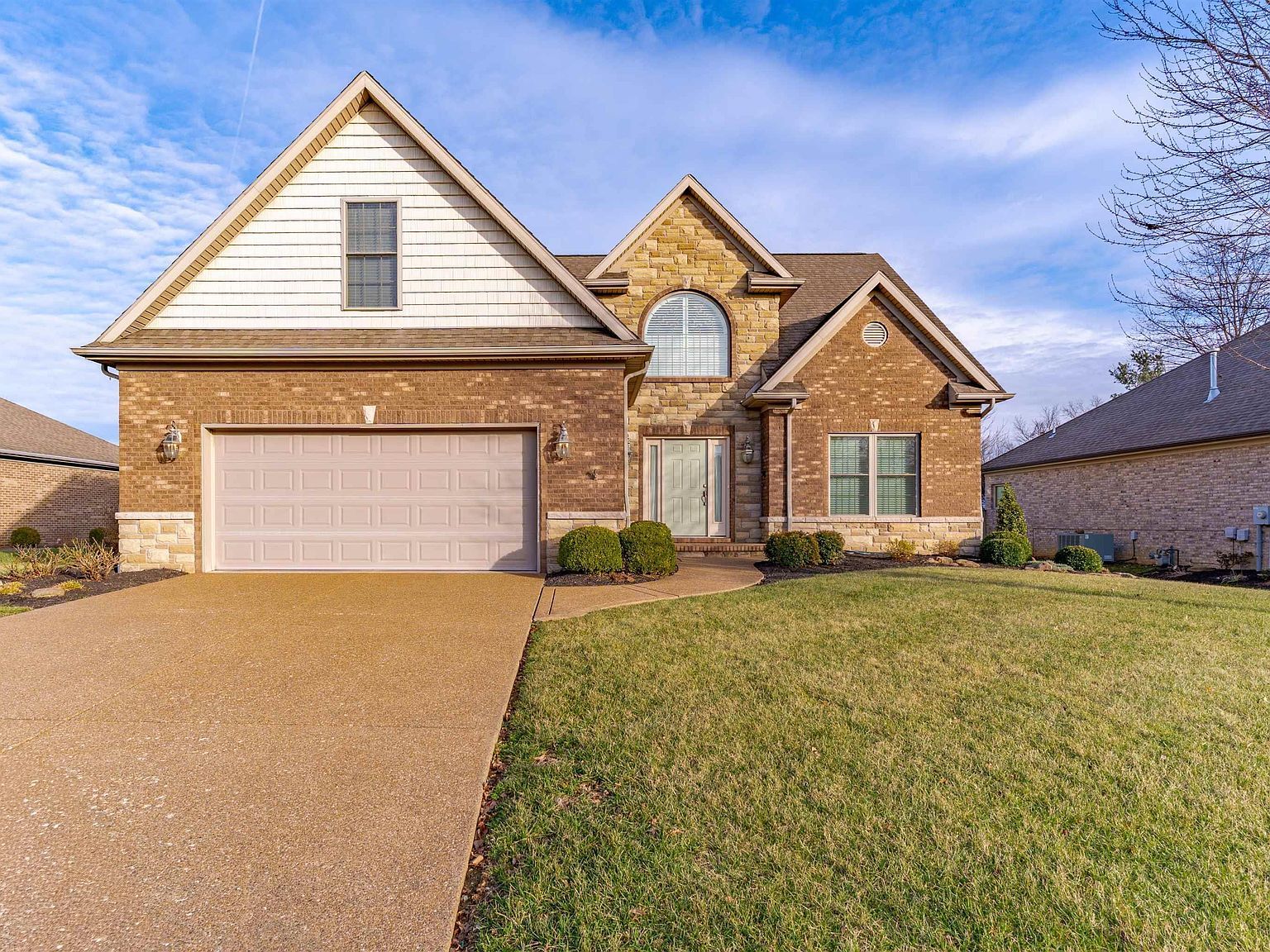 3203 Takara Dr Evansville, IN 47715 - Thumbnail 2