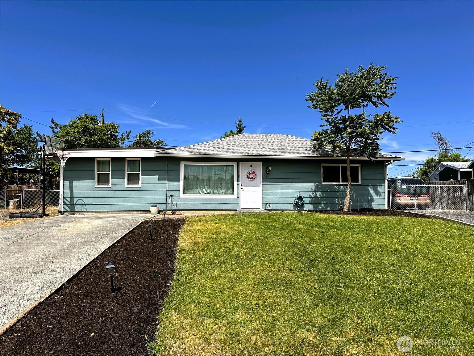 616 S Ironwood Dr Moses Lake, WA 98837 - Thumbnail 2