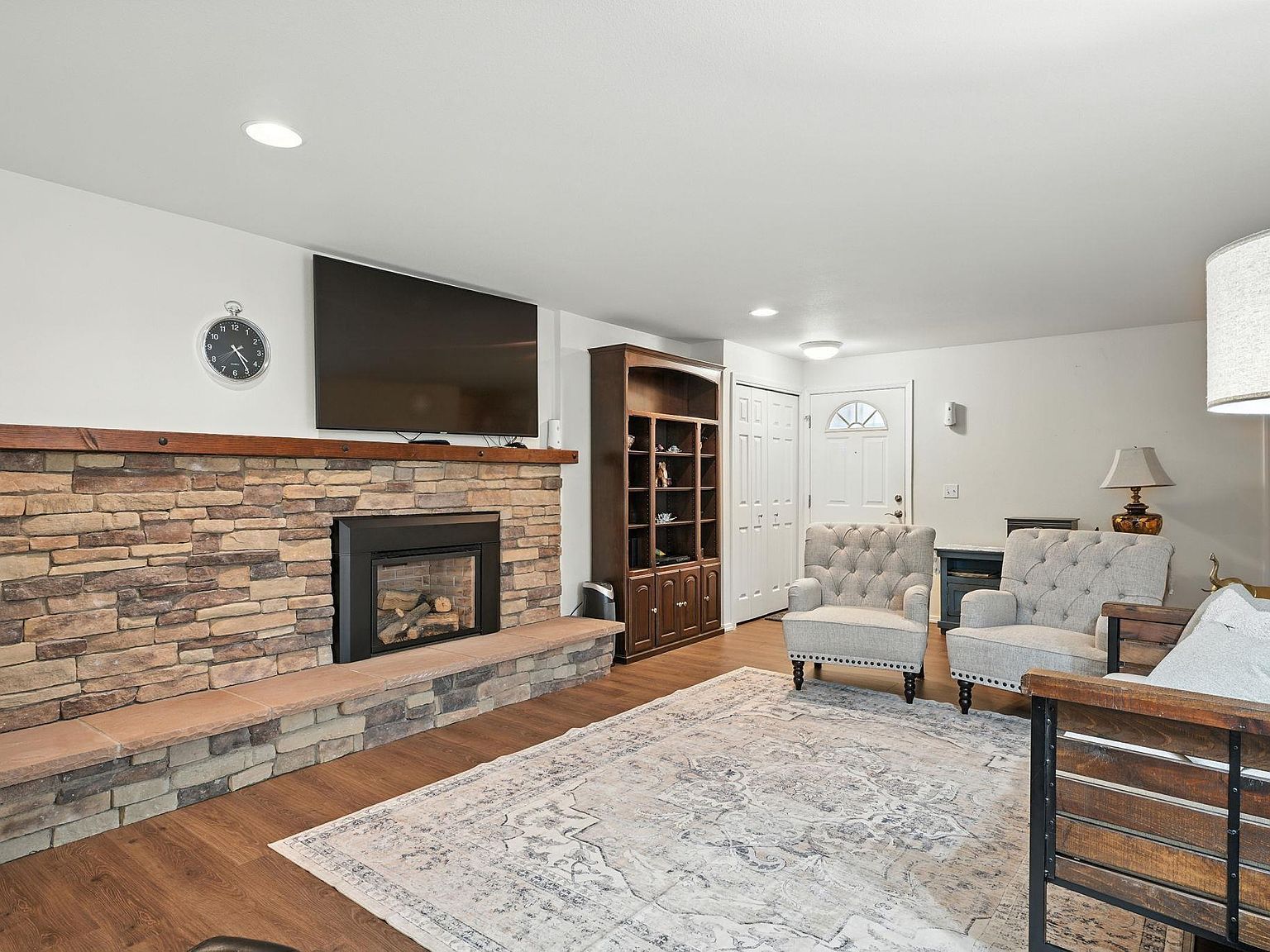 1307 Goethals Dr APT C Richland, WA 99354 - Thumbnail 2