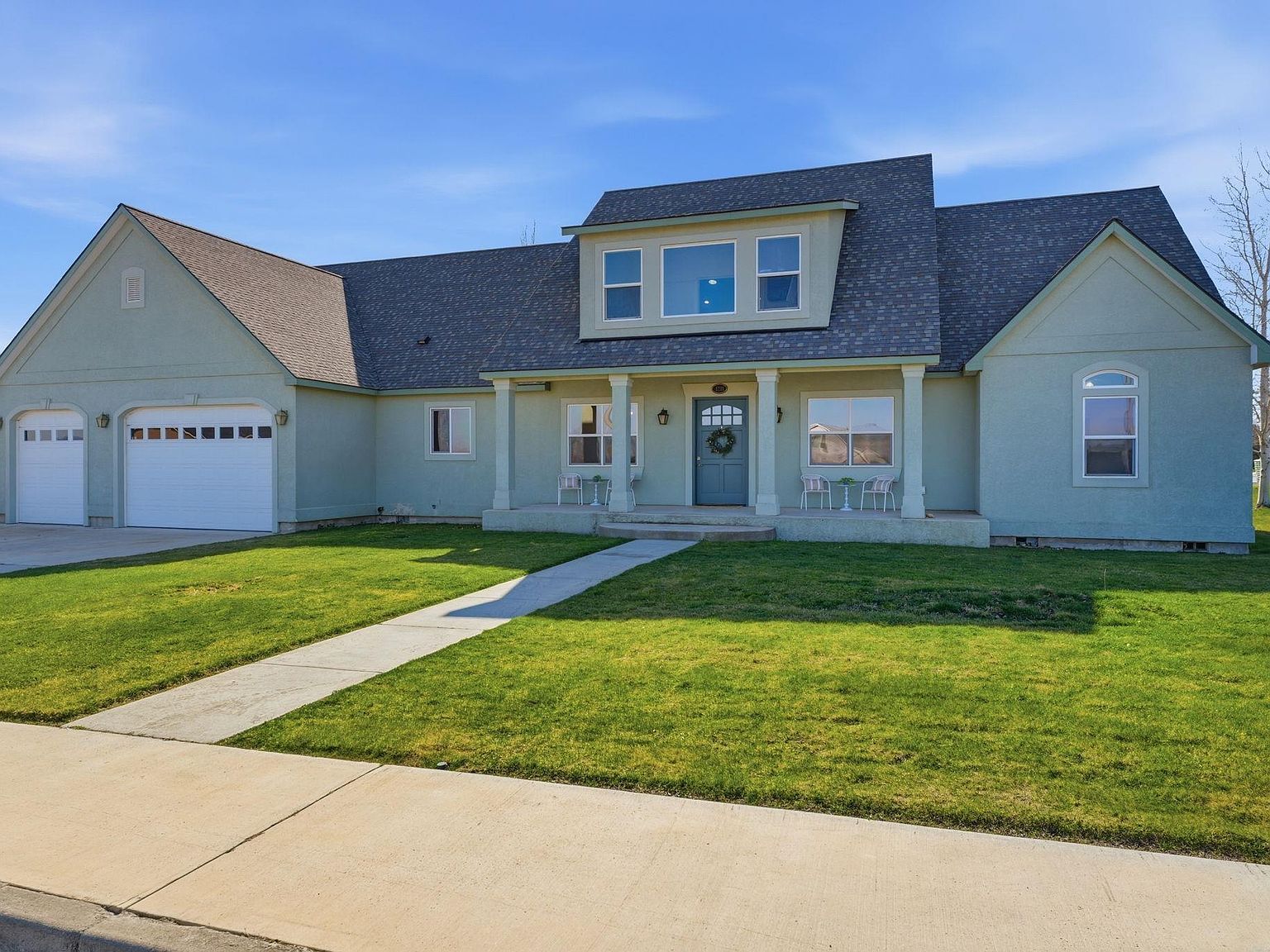 4211 Tamarack Rd West Richland, WA 99353 - Thumbnail 2