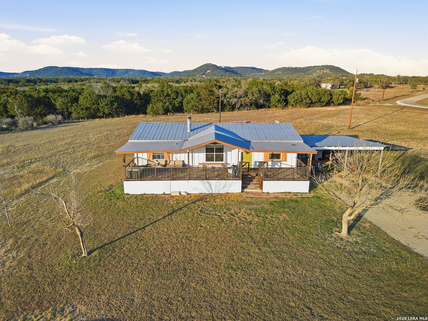 127 Windmill Dr Bandera, TX 78003 - Thumbnail 2