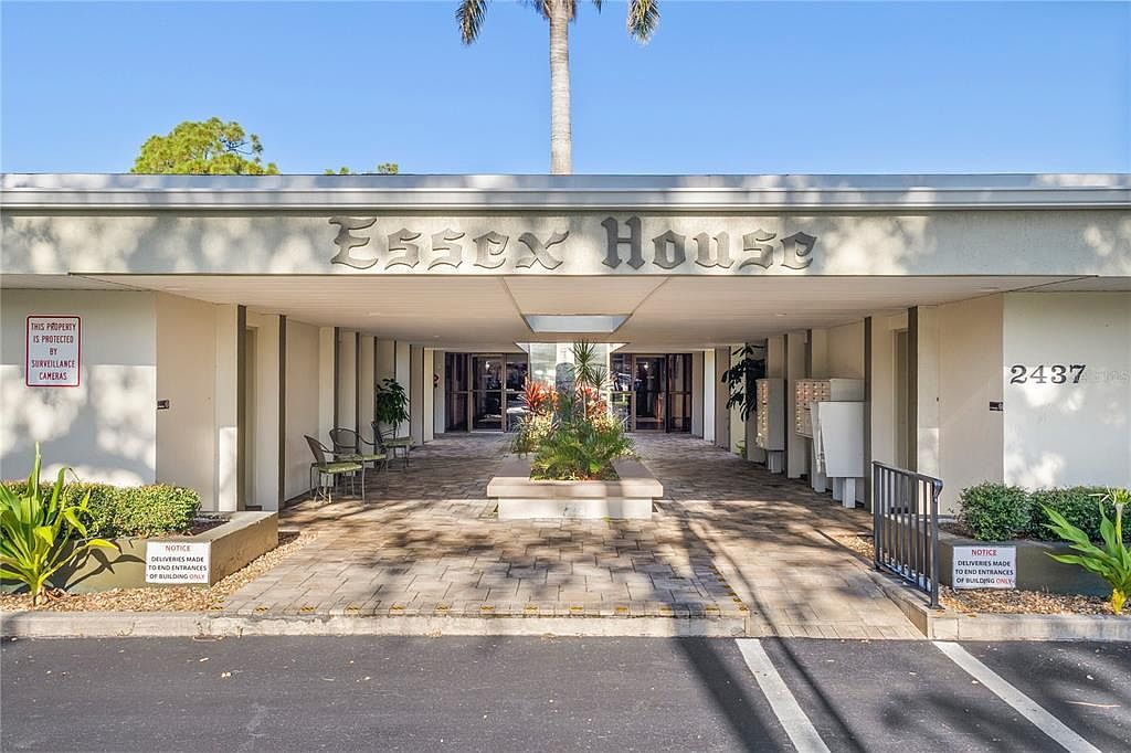 2437 Harbor Blvd APT 210 Port Charlotte, FL 33952 - Thumbnail 2