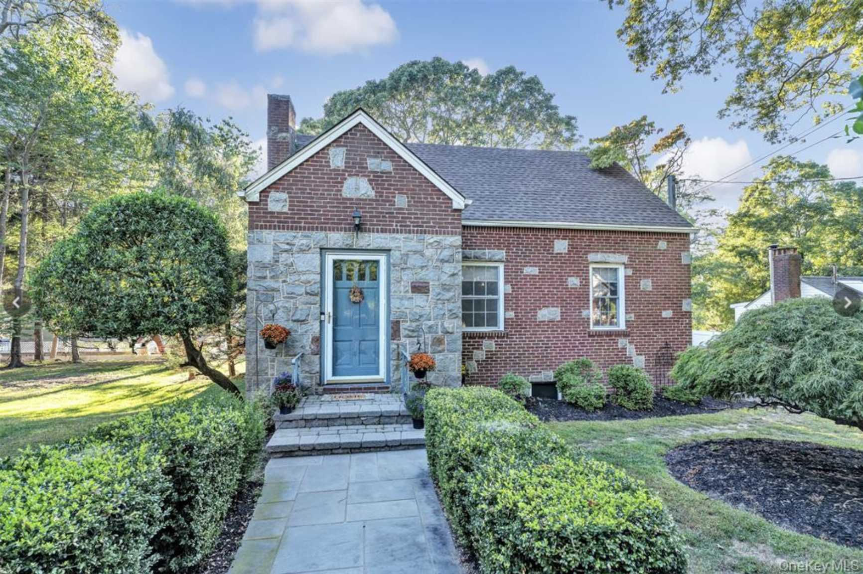 81 Beach Road, Wading River, NY, USA, 11792  | Single Family