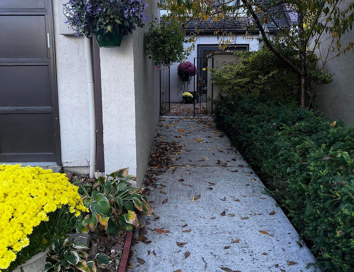 1354 Orleans Dr Knoxville, TN 37919 - Thumbnail 2