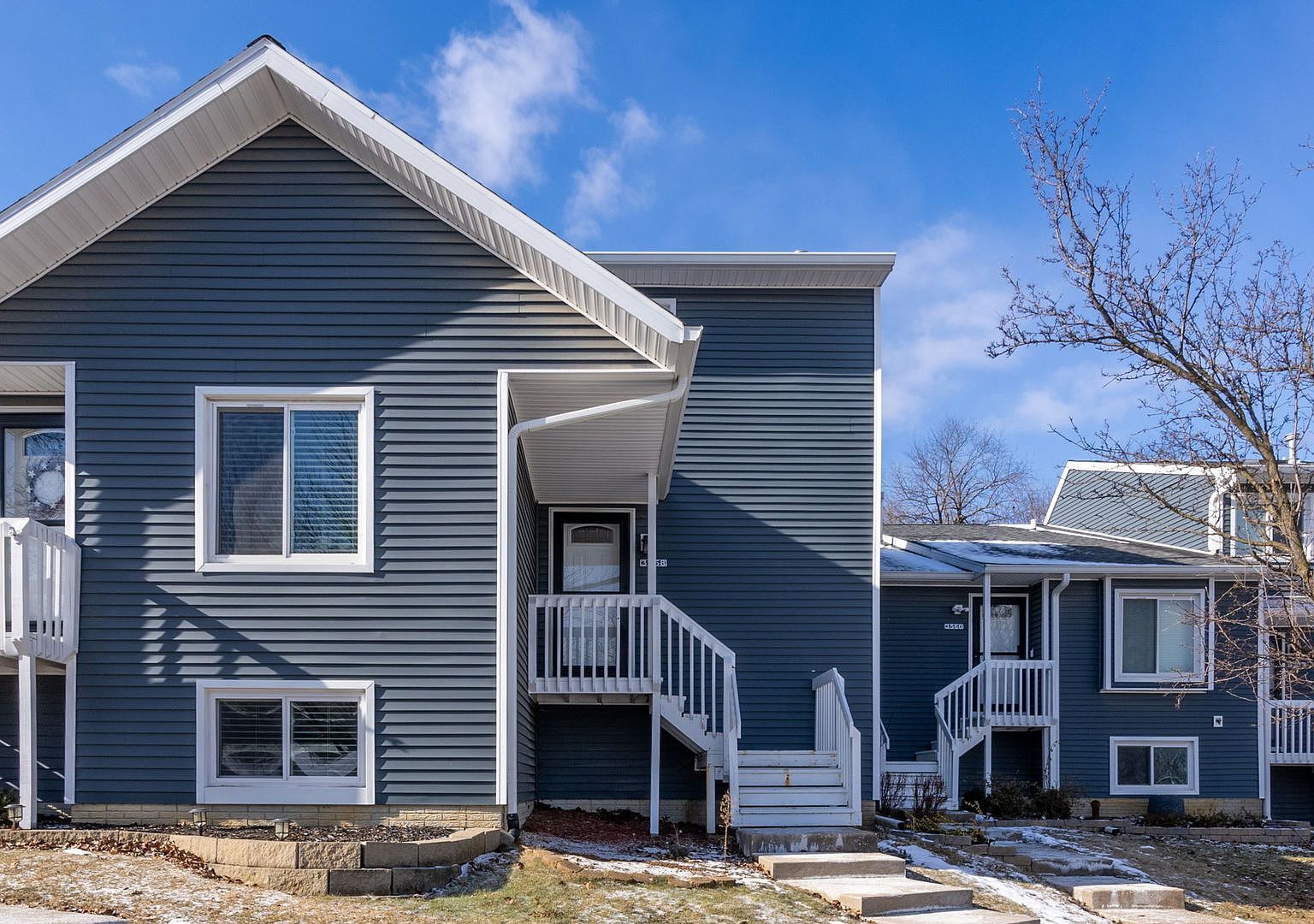 3558 N Willow Ct Bettendorf, IA 52722 - Thumbnail 2