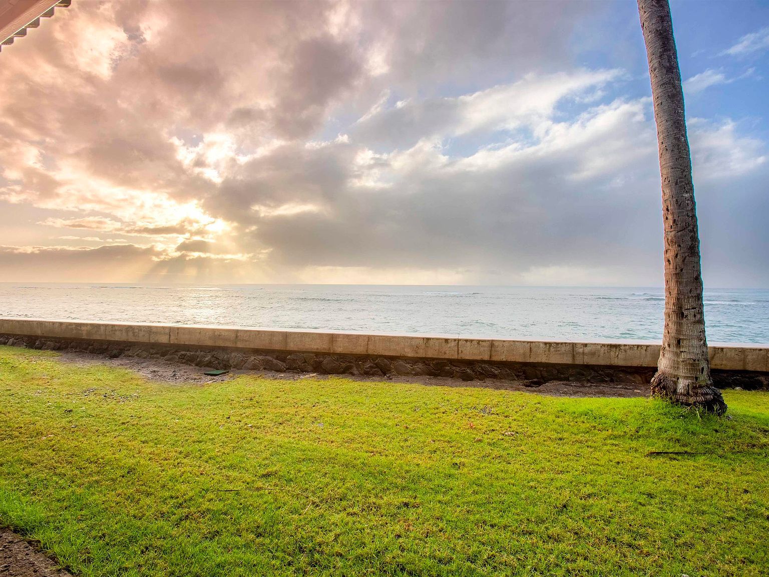 4435 Lower Honoapiilani Rd APT 111 Lahaina, HI 96761 - Thumbnail 2