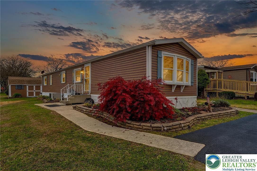 12 Revolutionary Rd Mount Bethel, PA 18343 - Thumbnail 2