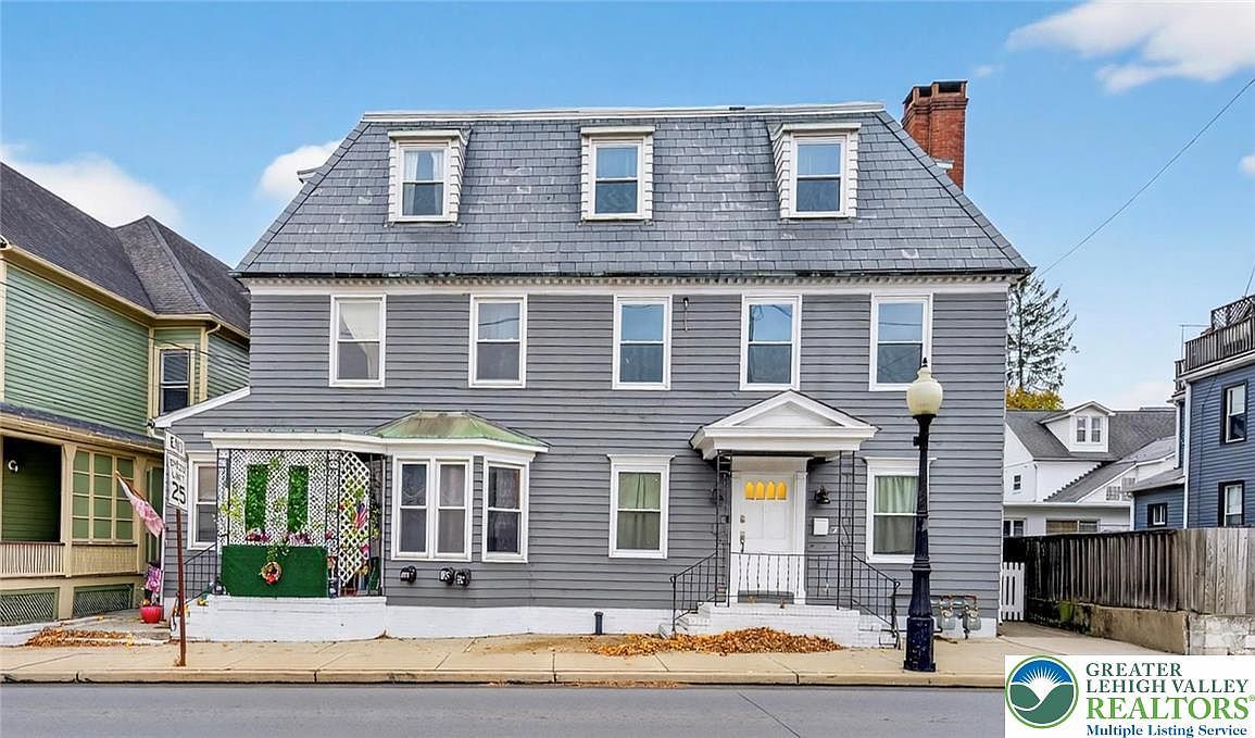 22 S 1st St Bangor, PA 18013 - Thumbnail 2