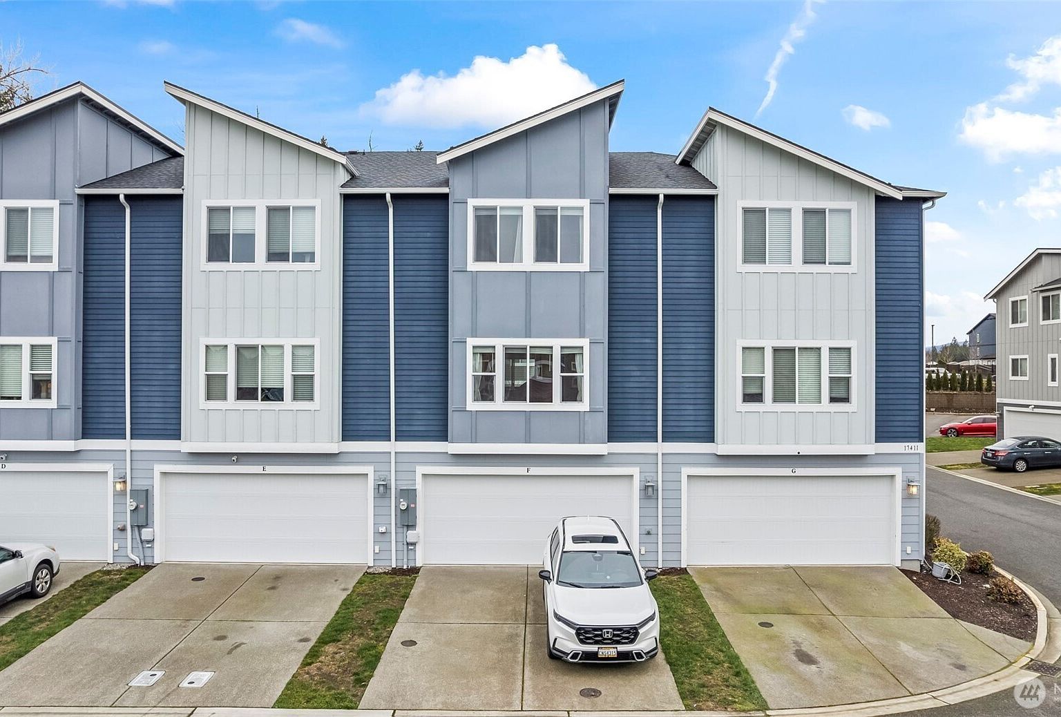 17411 118th Avenue Ct E Unit F Puyallup, WA 98374 - Thumbnail 2