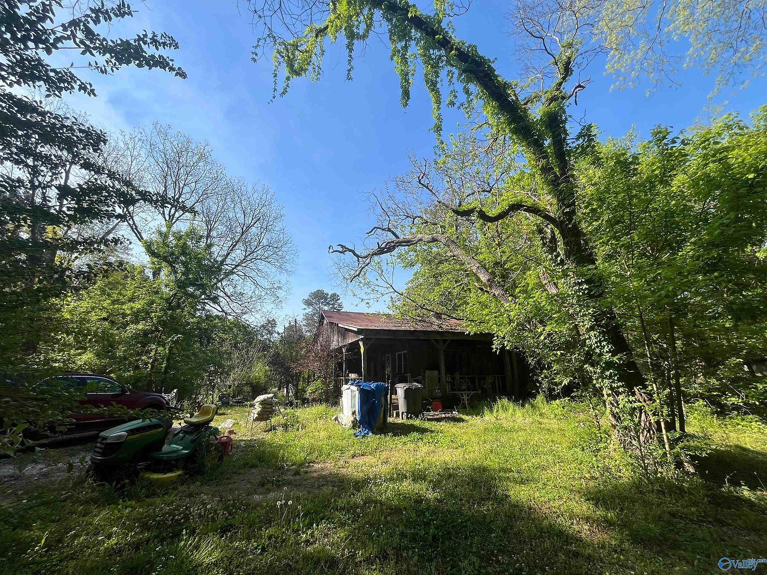 703 County Road 317 Trinity, AL 35673  | Single Family