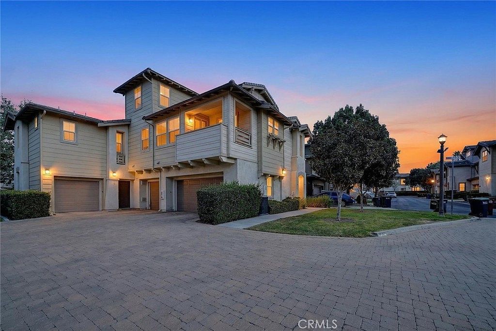 41555 King Palm Ave Unit 2 Murrieta, CA 92562 - Thumbnail 2