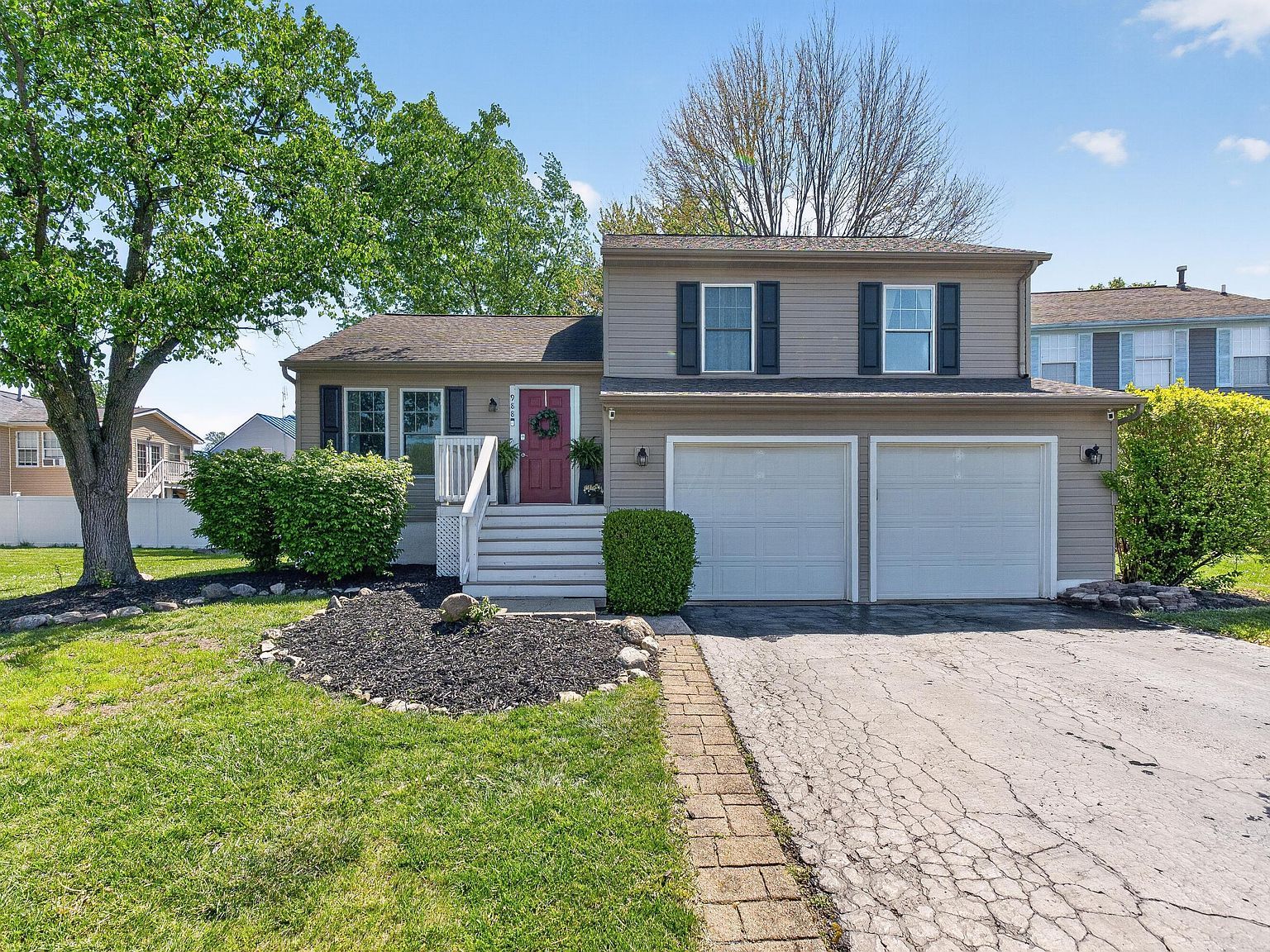 988 Bright Star Ct Columbus, OH 43228  | Single Family