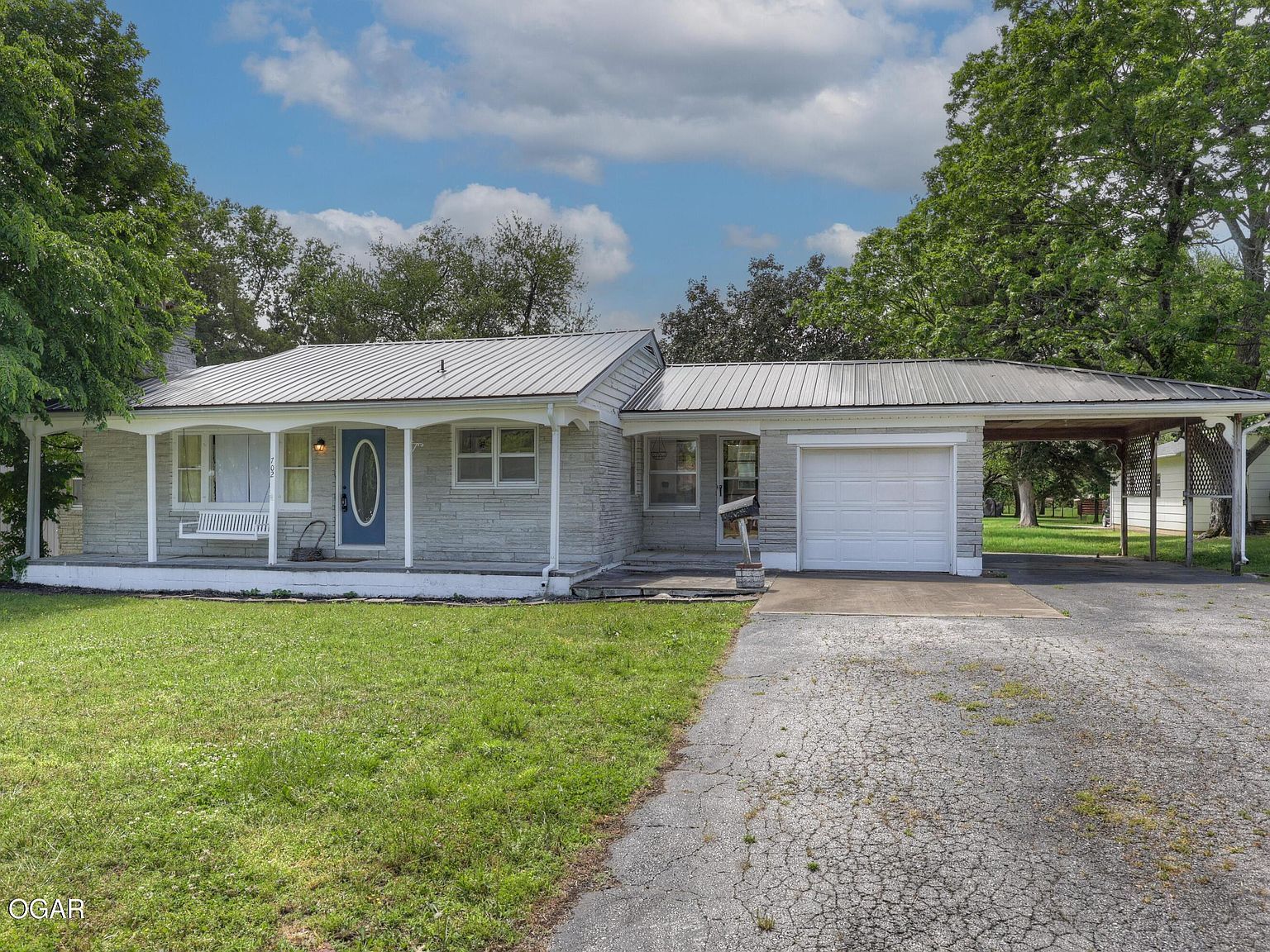 702 E Centennial Ave Carthage, MO 64836, 64836