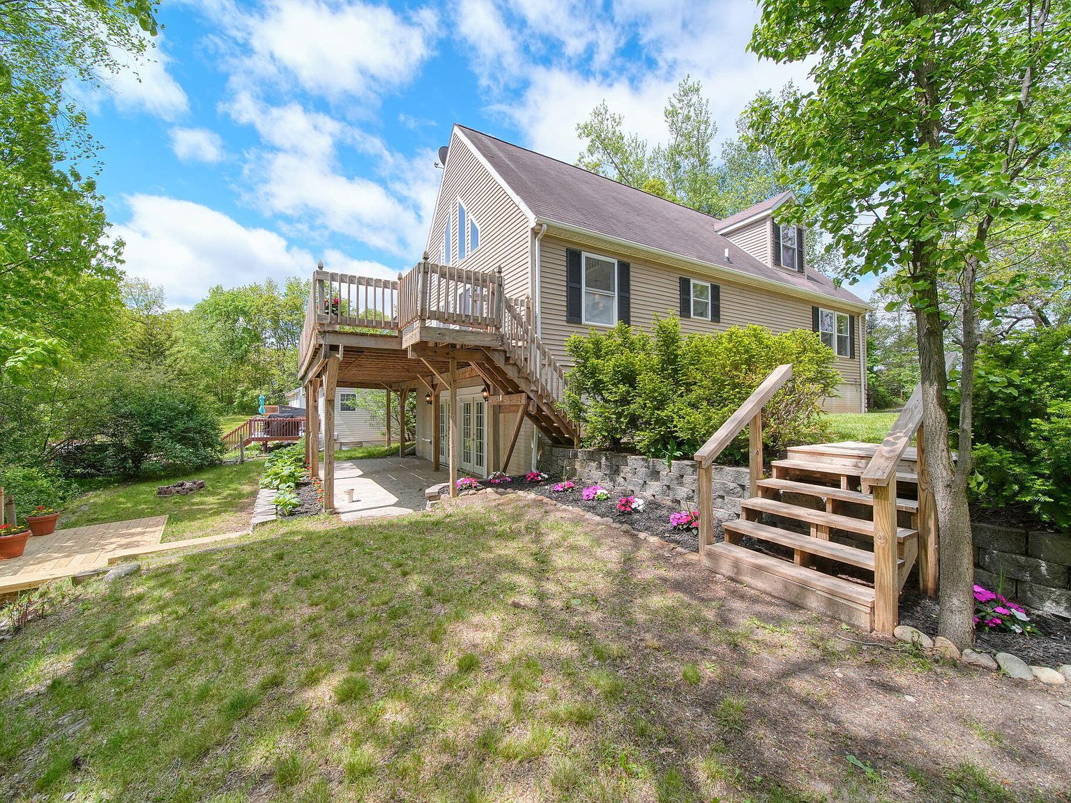 10771 Woodbrook Dr Cement City, MI 49233, 49233