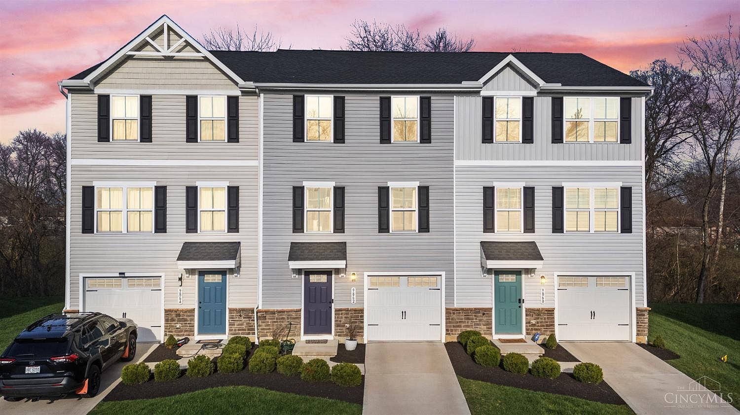 9862 Dunlap Dr Cincinnati, OH 45251 - Thumbnail 2