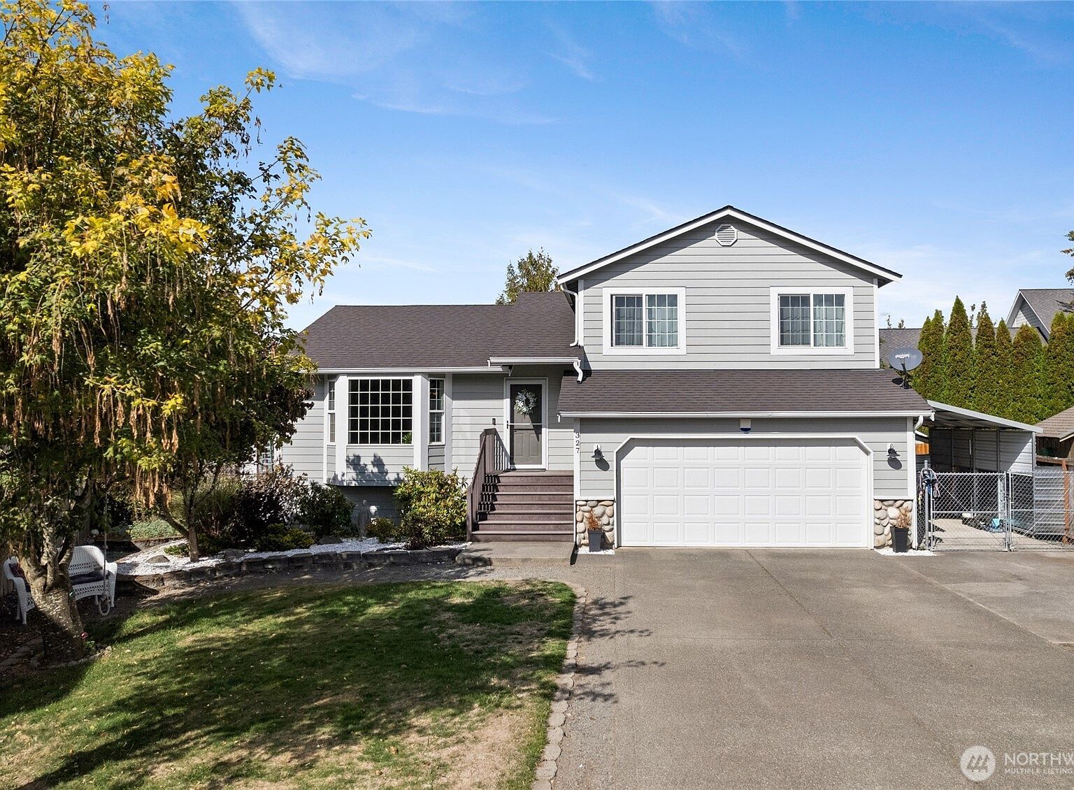 327 Maple Dr N Eatonville, WA 98328 - Thumbnail 2