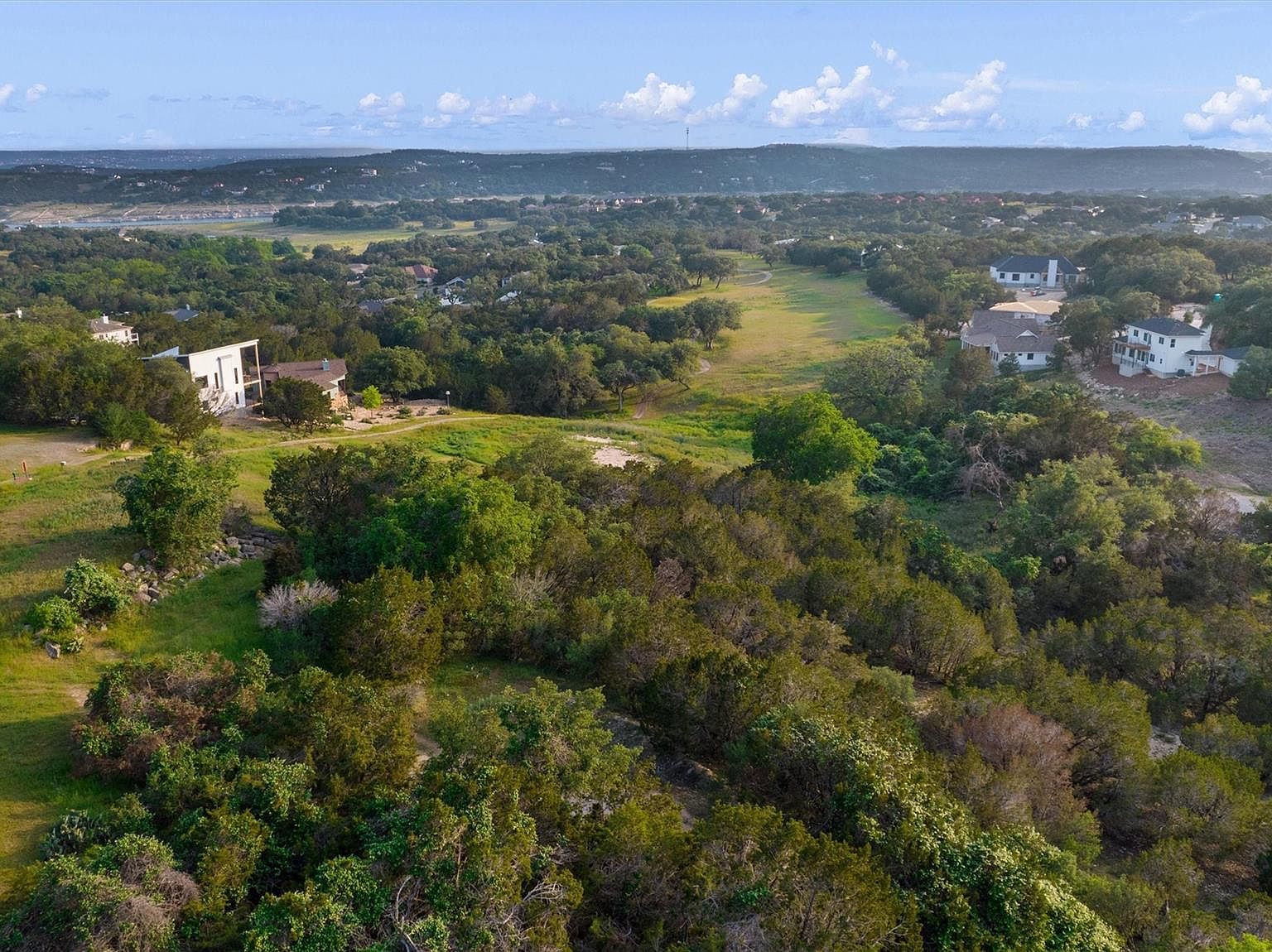 2902 Newark Cv Lago Vista, TX 78645 - Thumbnail 2