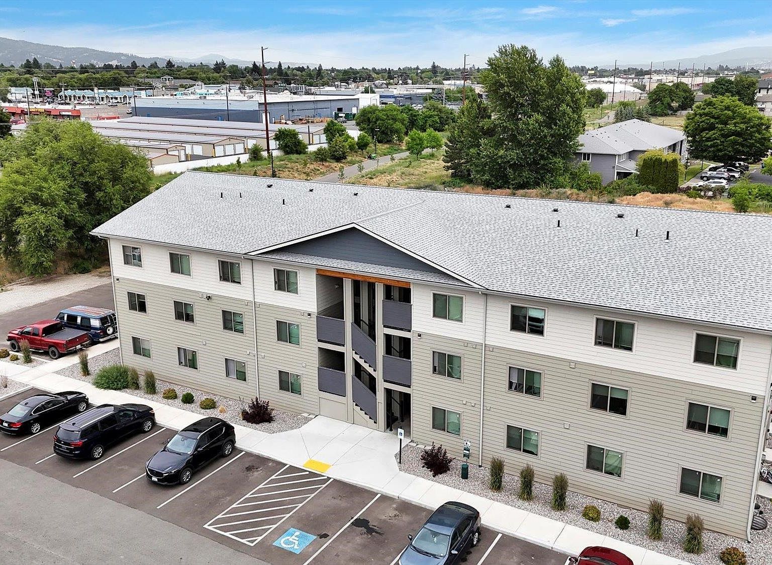 12405-12409 E 3rd Ave Spokane, WA 99216 - Thumbnail 2