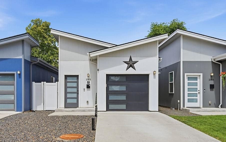 2303 E Longfellow Ave Spokane, WA 99207, 99207